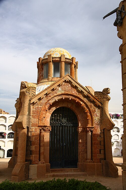 File:Canet-DiM-PanteoFontMontaner-6809.JPG