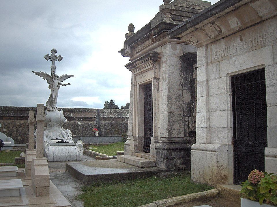 File:Comillas04.jpg