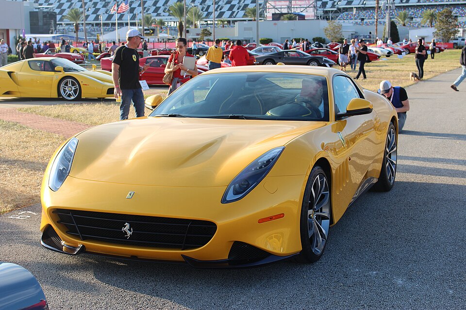File:Ferrari SP275 RW Competizione.jpg