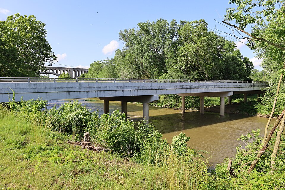 File:Gearhart Road Bridge 2025b.jpg