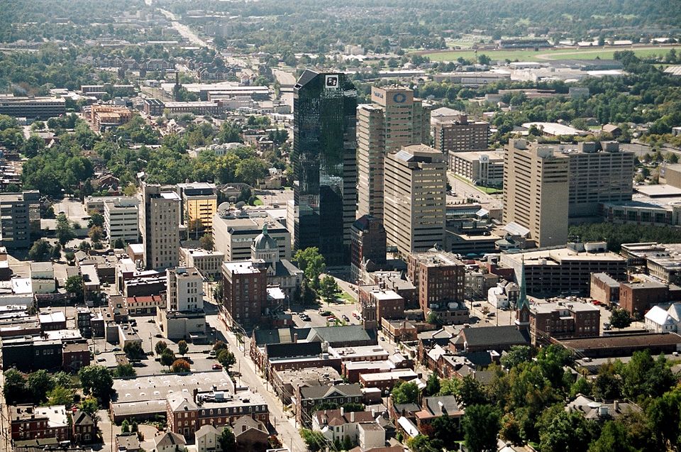 File:LexingtonDowntown.JPG