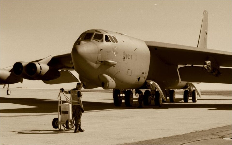 File:B52MinotAFB.jpg