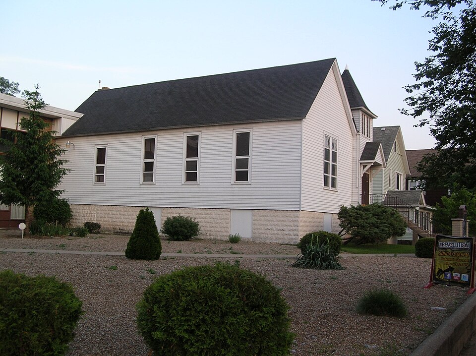 File:Chapel of the Dunes.jpg
