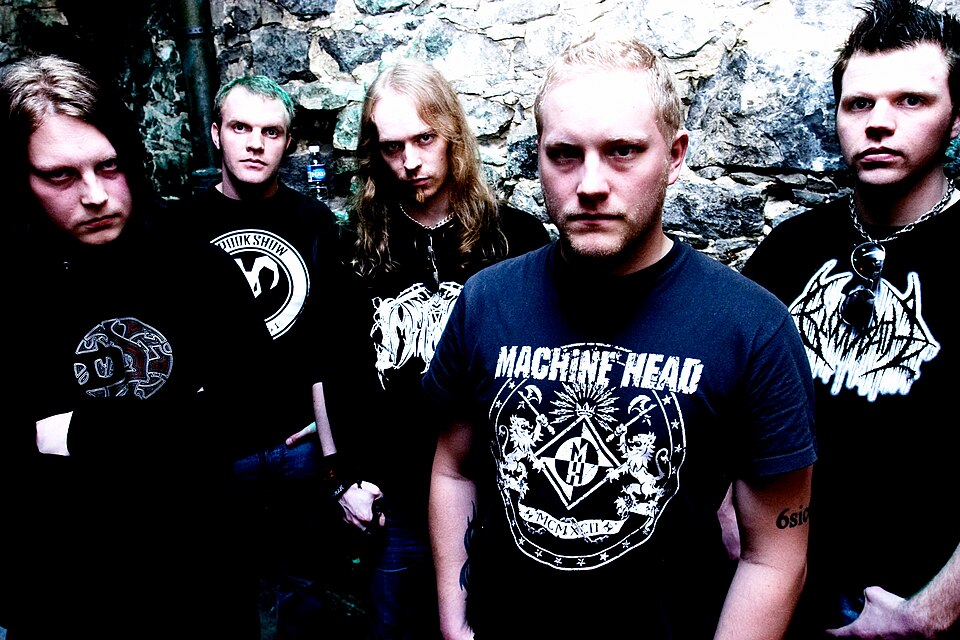 File:Katatonia in 2004.jpg