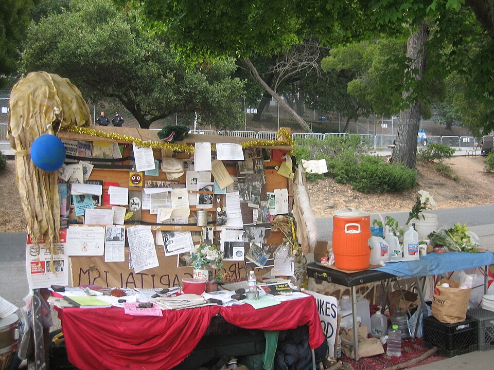 File:Berkeley oak grove supplies.jpeg