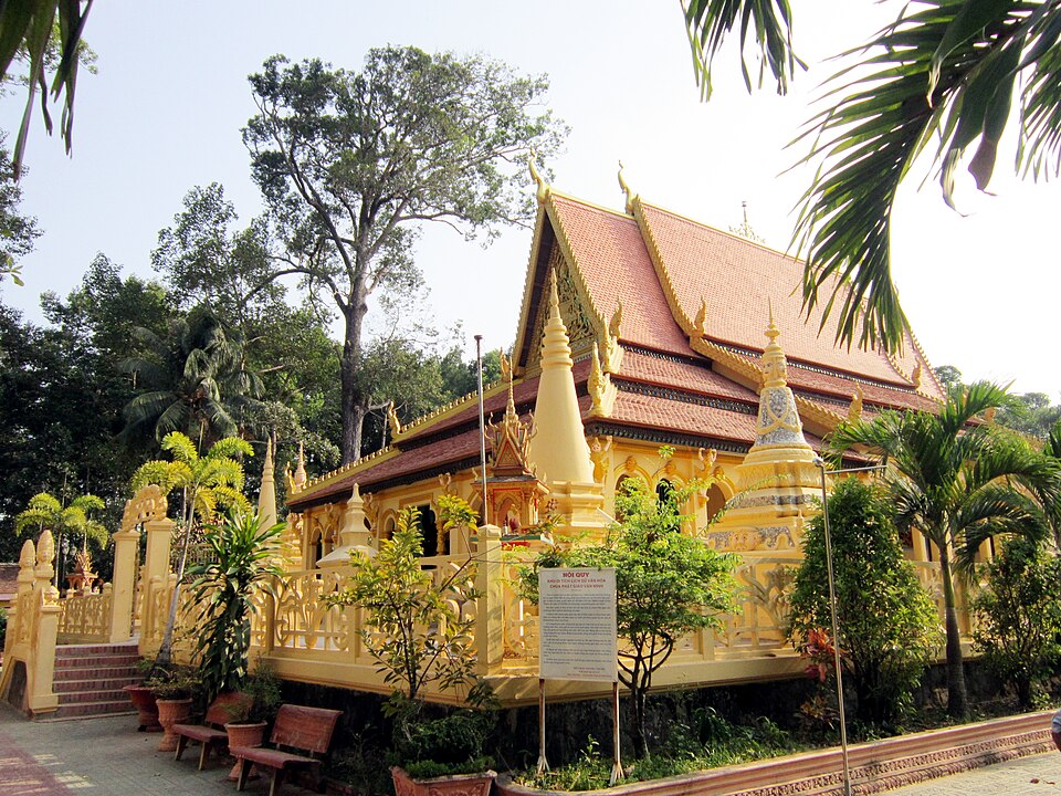 File:Chùa Âng.jpg