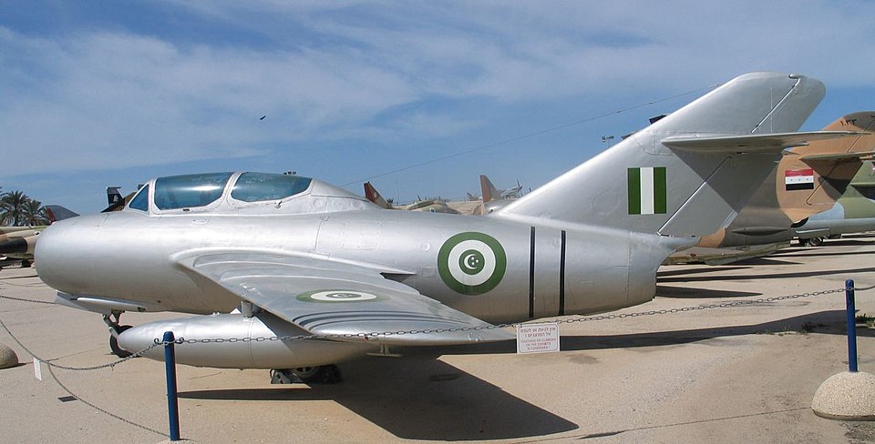 File:MIG-15UTI-hatzerim-2.jpg