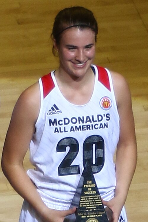 File:Sabrina Ionescu MVP 20160330 MCDAAG (cropped).JPG