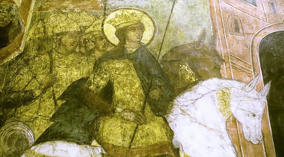 File:Queen Dinar fresco, Moscow Kremlin.jpg