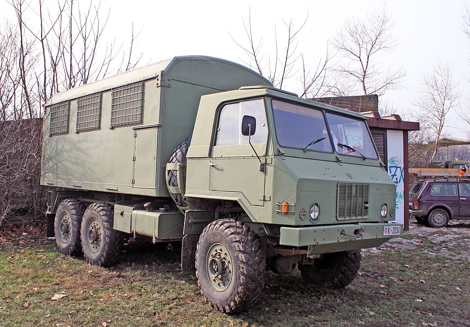 File:TAM 150 VS.jpg