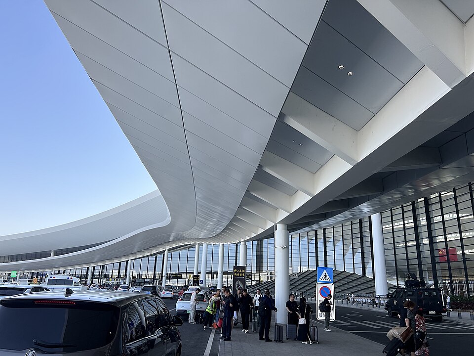File:URC North Terminal Exterior.jpg