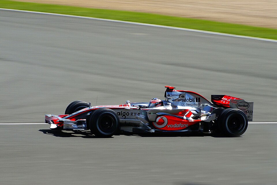 File:Alonso 2007 Britain.jpg