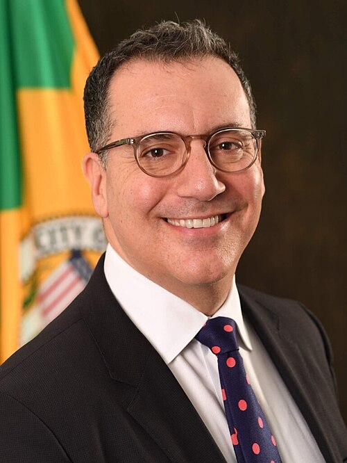 File:Bob Blumenfield, 2018.jpg