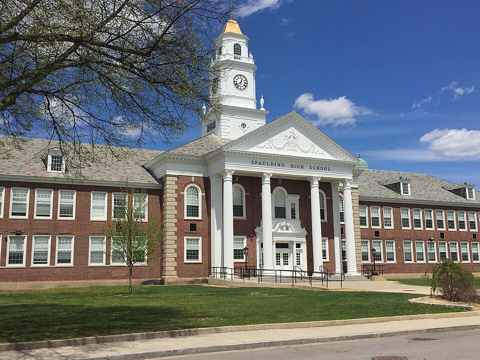 File:Spaulding HS Rochester NH.jpg