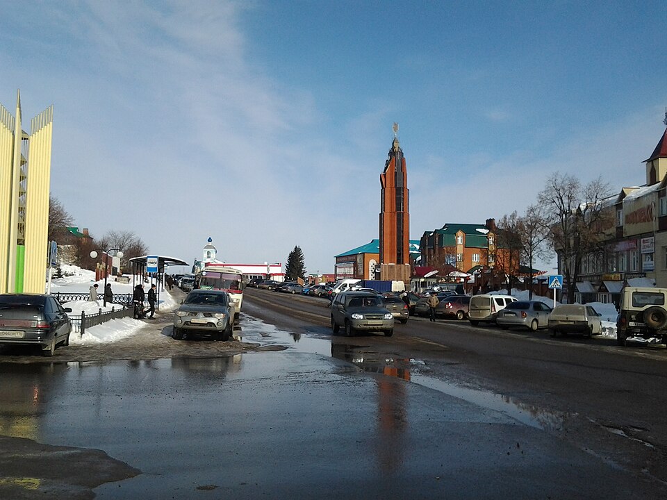 File:Арча, Совет мәйданы.jpg