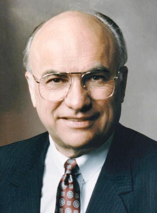 File:Clayton Yeutter (cropped).jpg