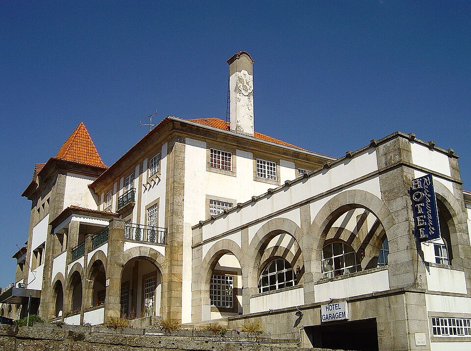 File:Guarda - Portugal (225379314).jpg