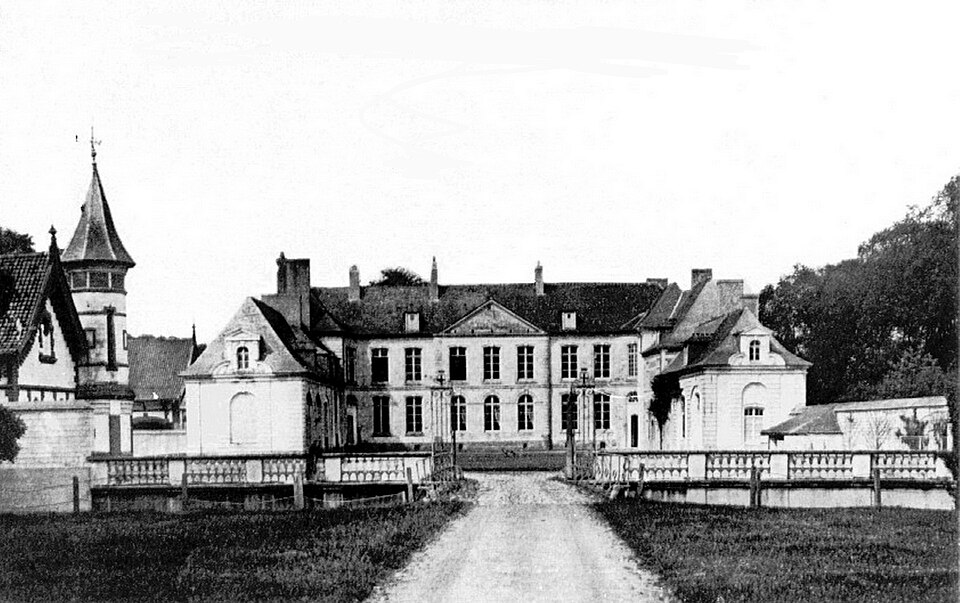 File:Royon Chat avt-guerre.JPG