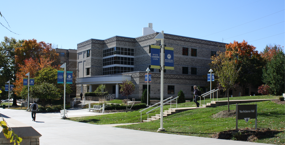 File:Ignatius Science Bldg. Rockhurst U.png
