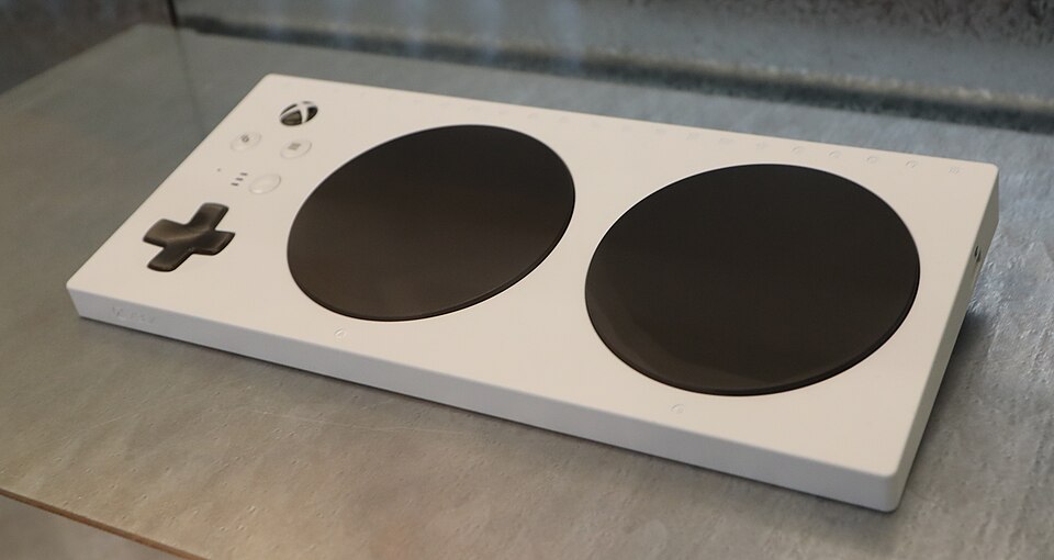 File:Xbox Adaptive Controller V&A.JPG