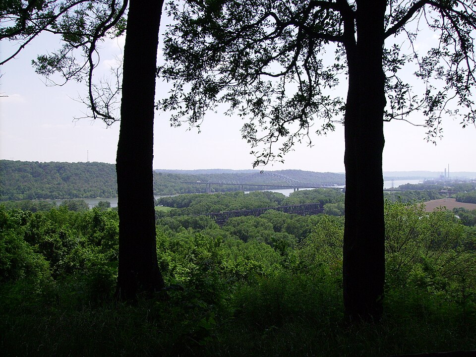 File:Shawnee Lookout Cincinnati.JPG