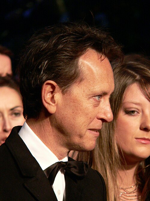 File:BAFTA 2007 (387046786).jpg