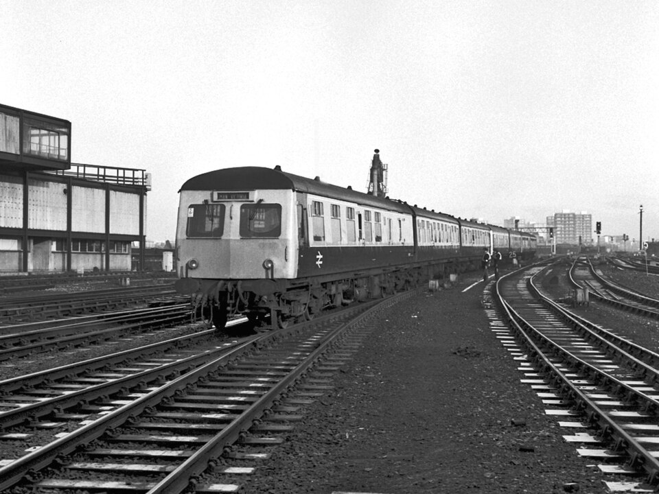 File:British Rail Class 120.jpg