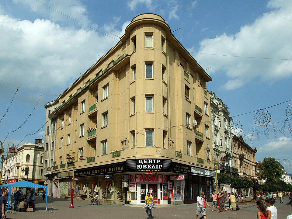 File:Ivano-Frankivsk Vitovs'kogo 11-1.jpg