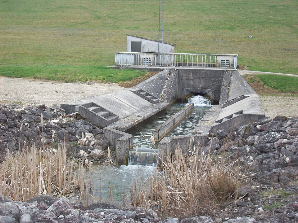 File:Restitution-Auzon.jpg