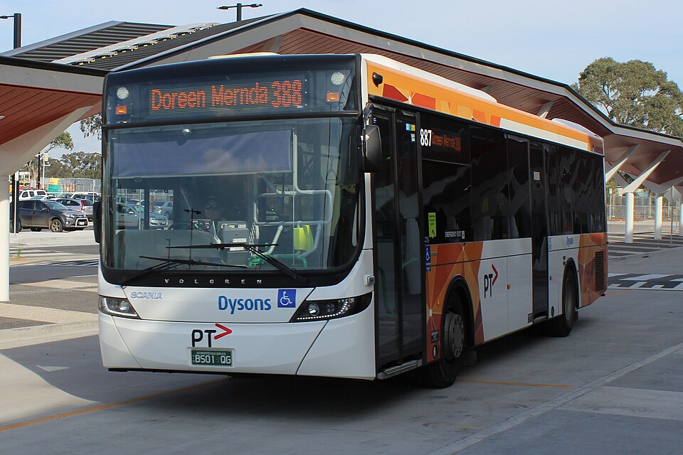 File:Dysons Bus Mernda Station 2018 (cropped).jpg