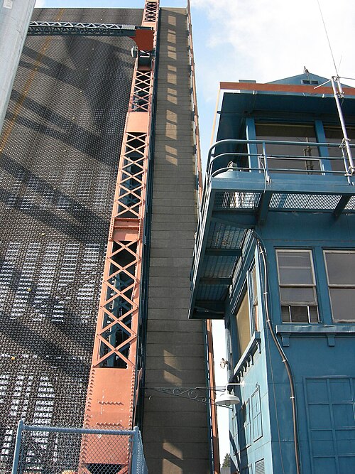 File:Fremont Bridge open.jpg