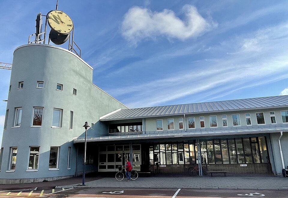 File:Högskolebiblioteket mariehamn.jpg