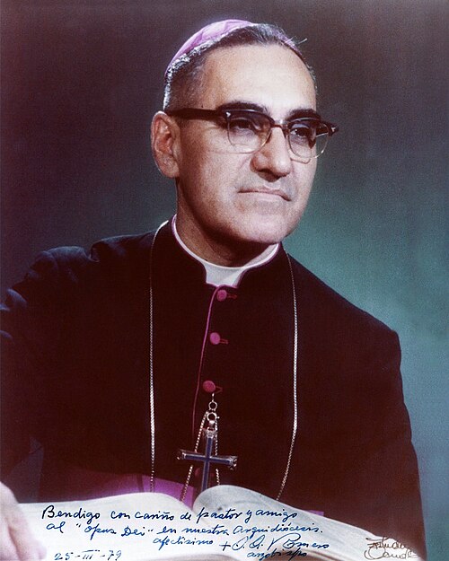 File:O.Romero 1979 autographed photo.jpg