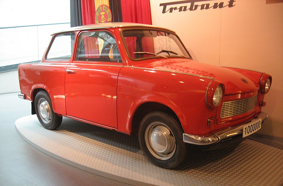 File:Trabant-601 1973.JPG