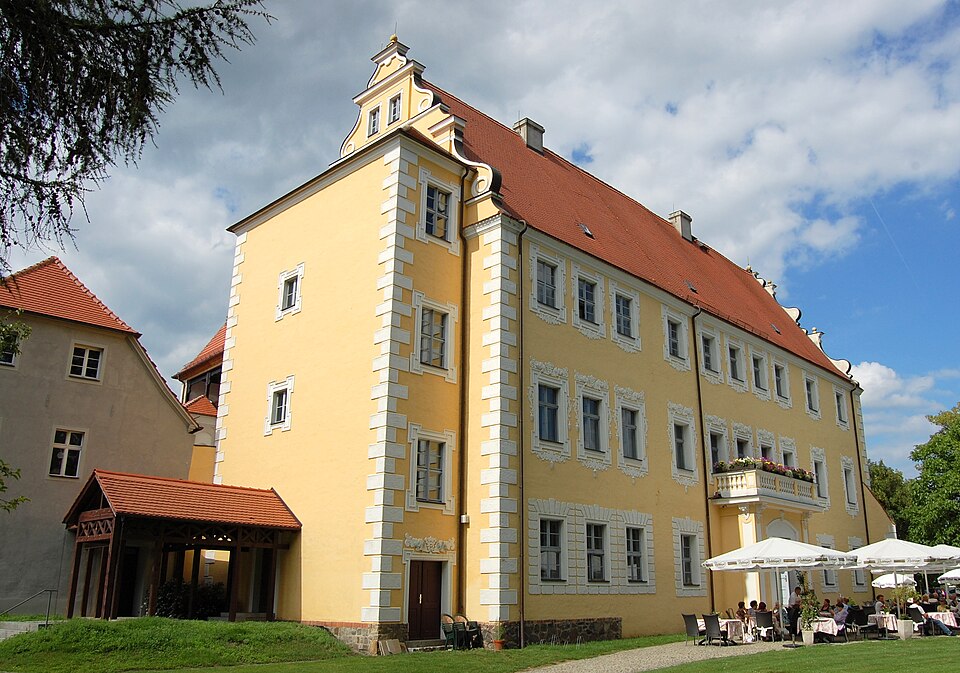 File:Schloss Lübben1.JPG