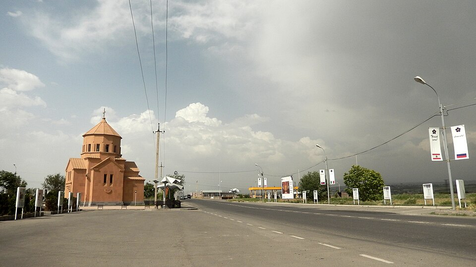 File:St Gevorg Church, Masis (11).jpg