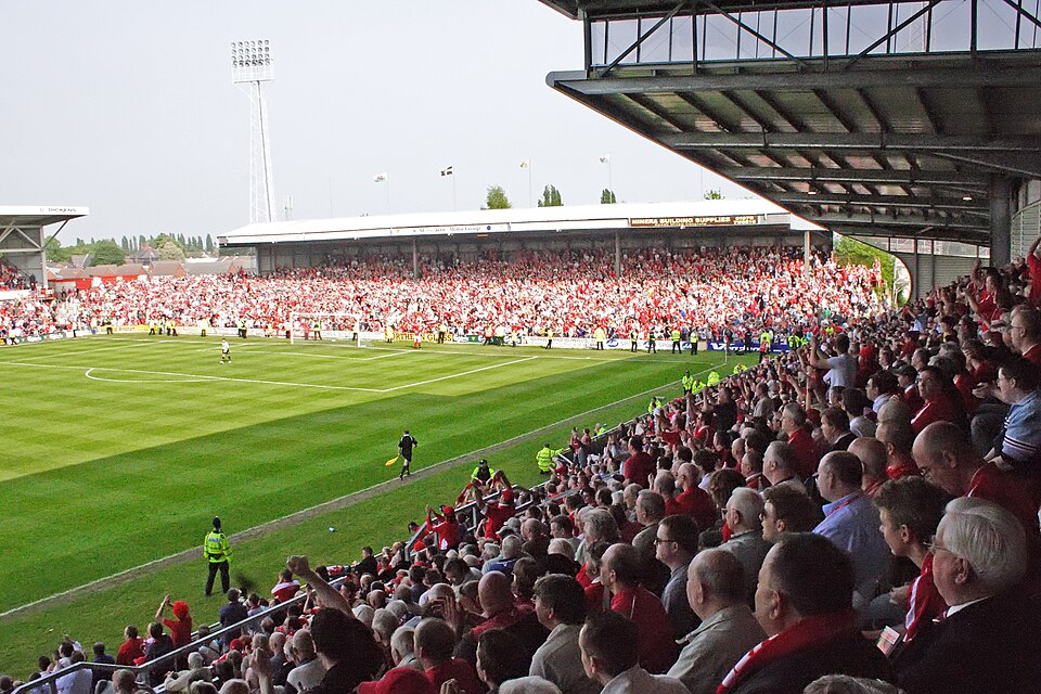 File:Wrexham FC.jpg