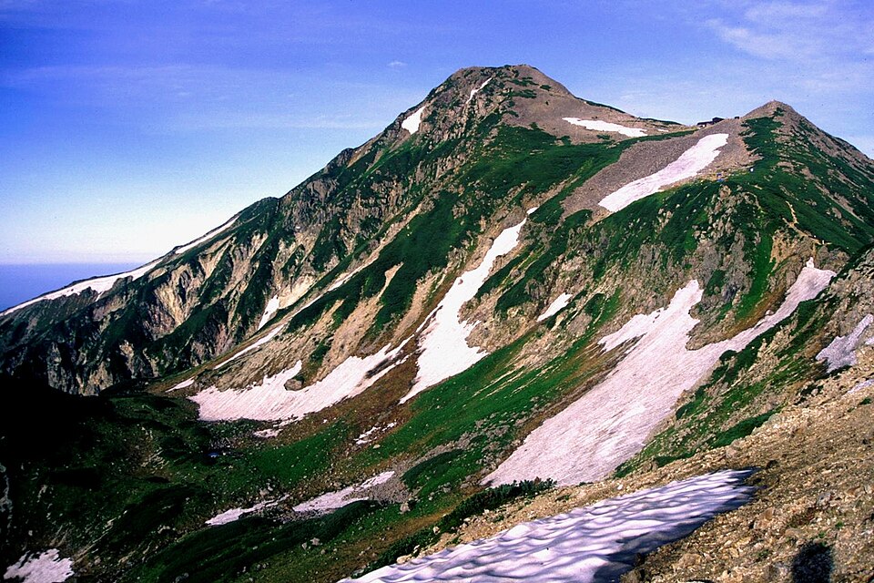 File:Mount kasa from North 1996-7-28.jpg