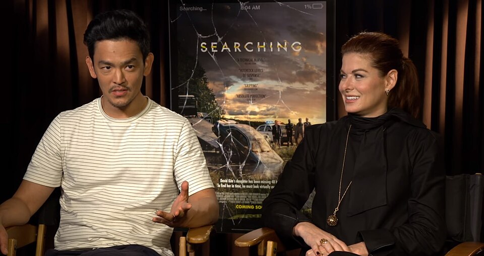 File:John Cho & Debra Messing.jpg