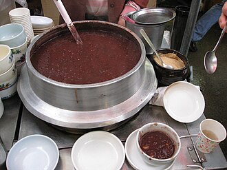 Patjuk sold by a street vendor in Busan, South Korea