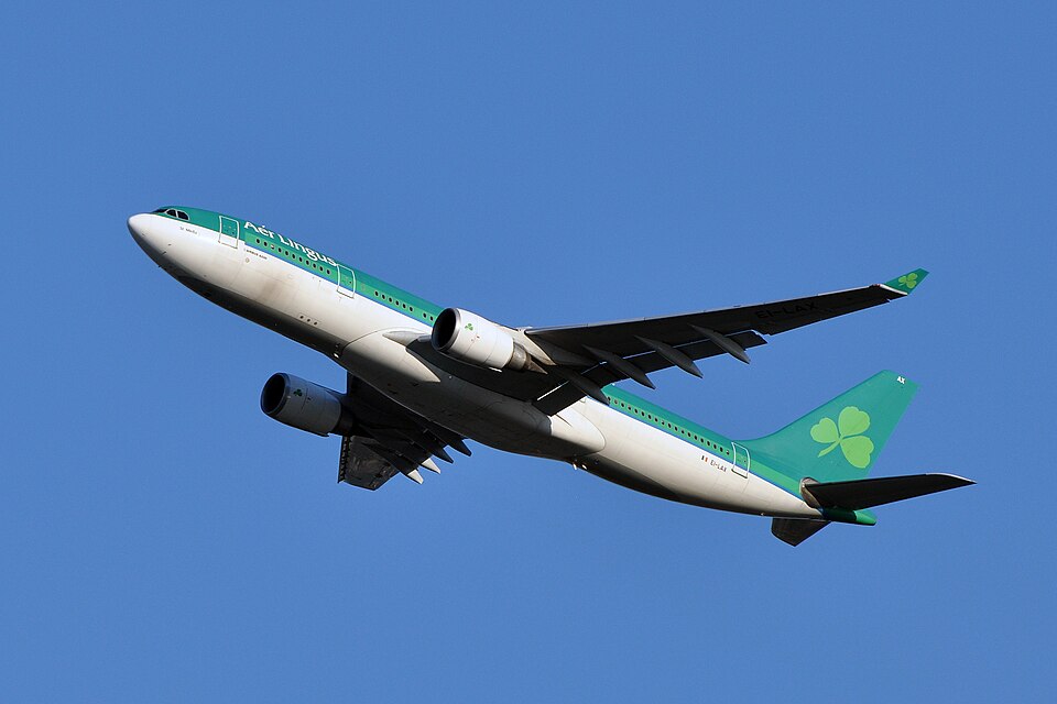 File:Aer Lingus A330-202 EI-LAX.jpg