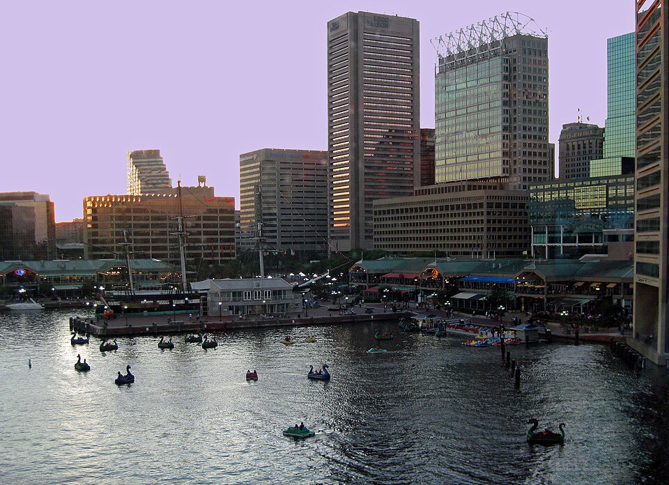 File:IHwaterfront.jpg