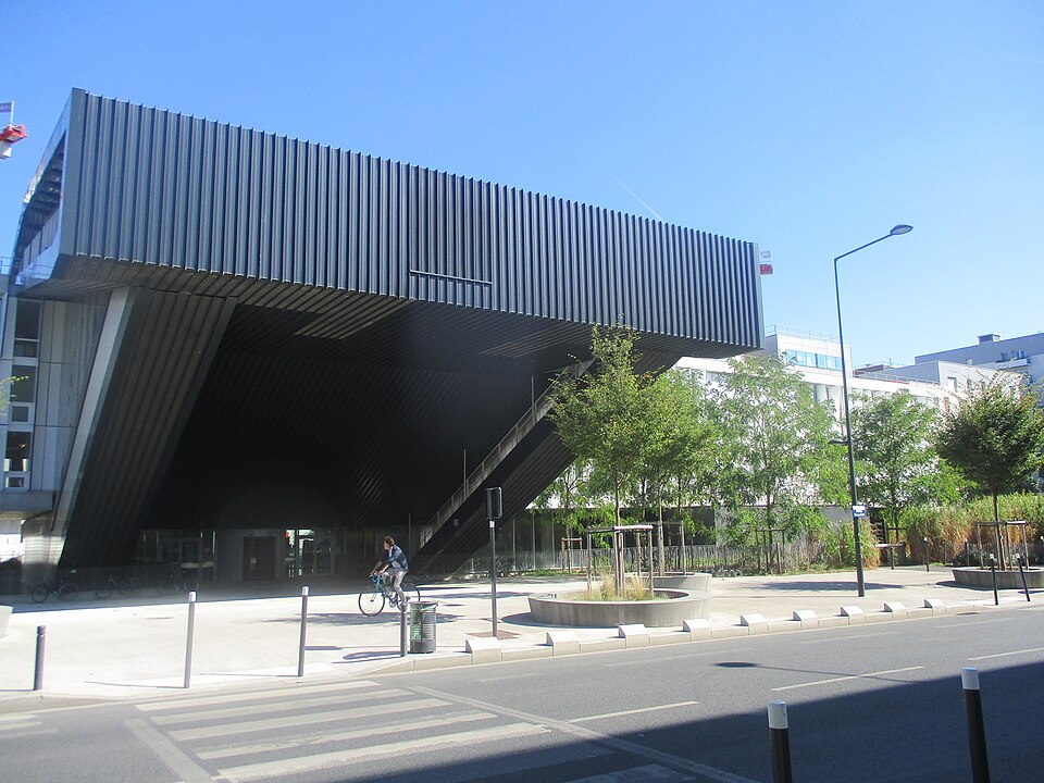 File:MSH Paris Nord.jpg