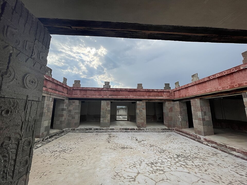 File:Palace of Quetzalpapalotl at Teotihuacan.jpg