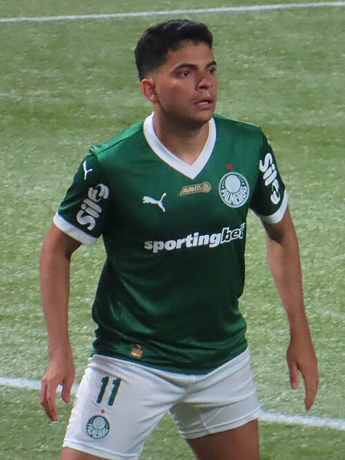 File:Bruno-rodrigues-palmeiras-internacional-sep2025-3.jpg