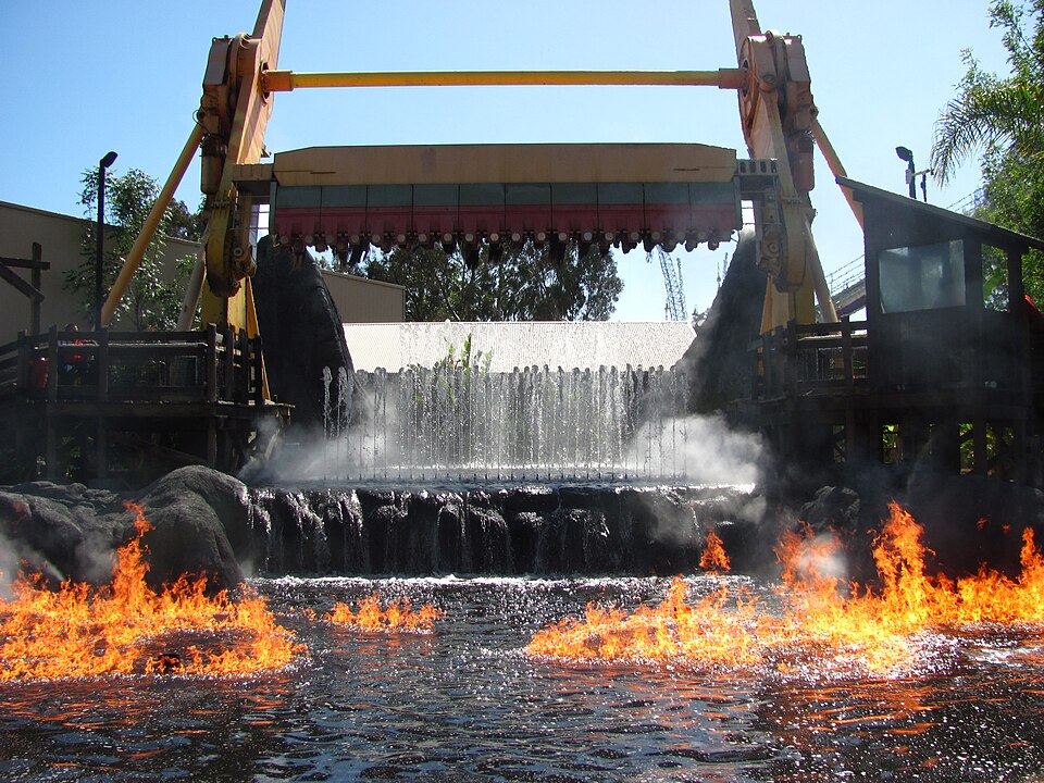 File:California's Great America (14156505749).jpg