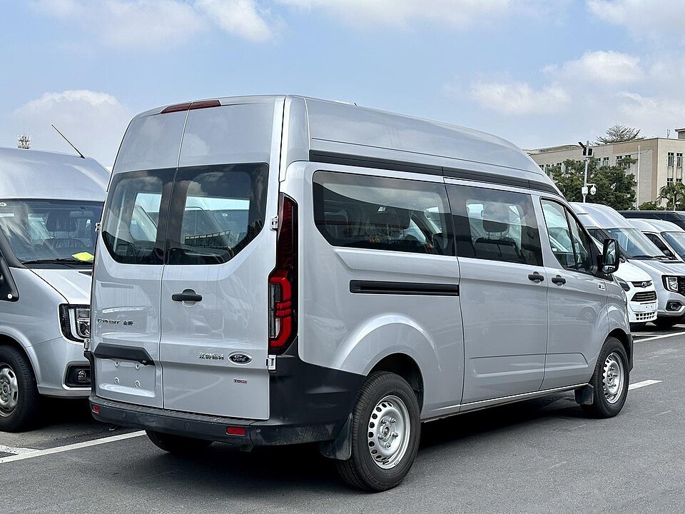 File:Ford Transit V362 IMG04.jpg
