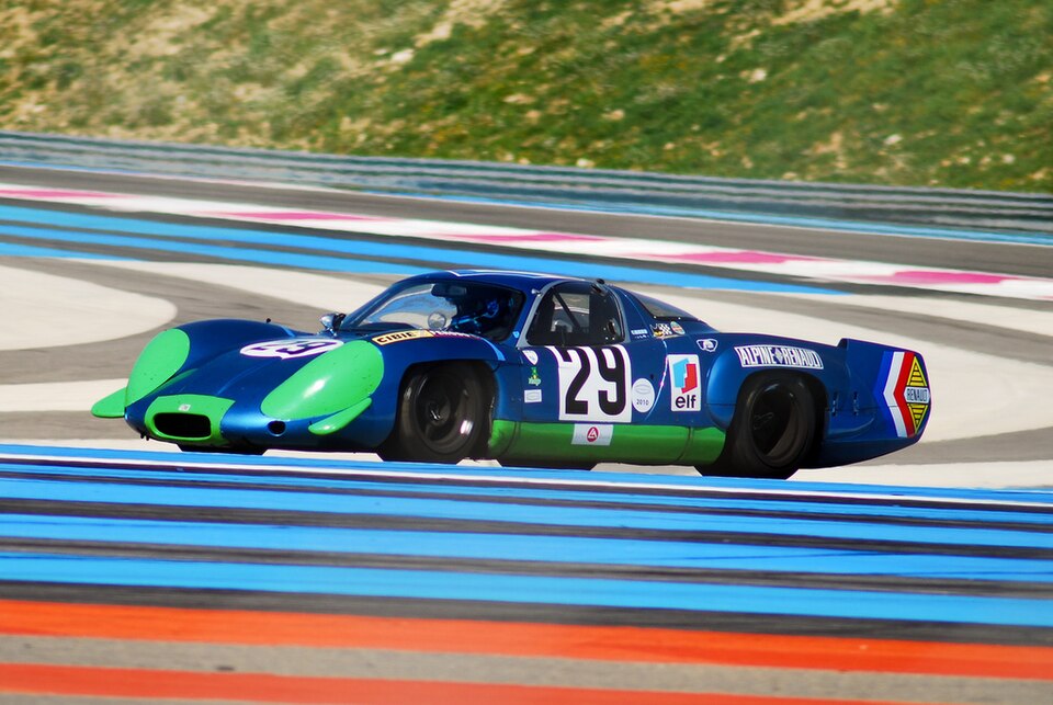 File:Alpine A220.jpg