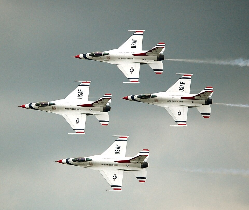 File:Dayton Air Show 2009.jpg