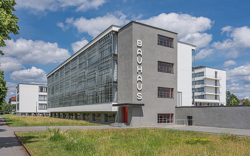 File:Dessau Bauhaus-Gebäude asv2024-06 img1.jpg
